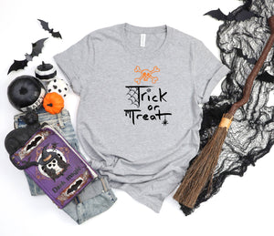 Trick or Treat web skull athletic heather gray t-shirt