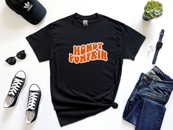 Howdy Pumpkin Wavy on Gildan t-shirt
