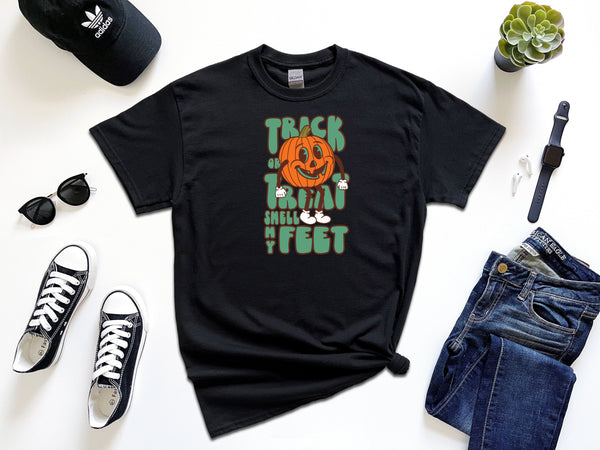 Trick or Treat Smell My Feet Retro Pumpkin on Gildan T-Shirt