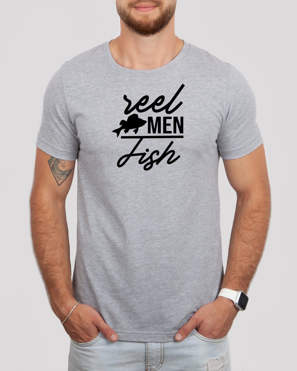 Reel men fish med gray t-shirt