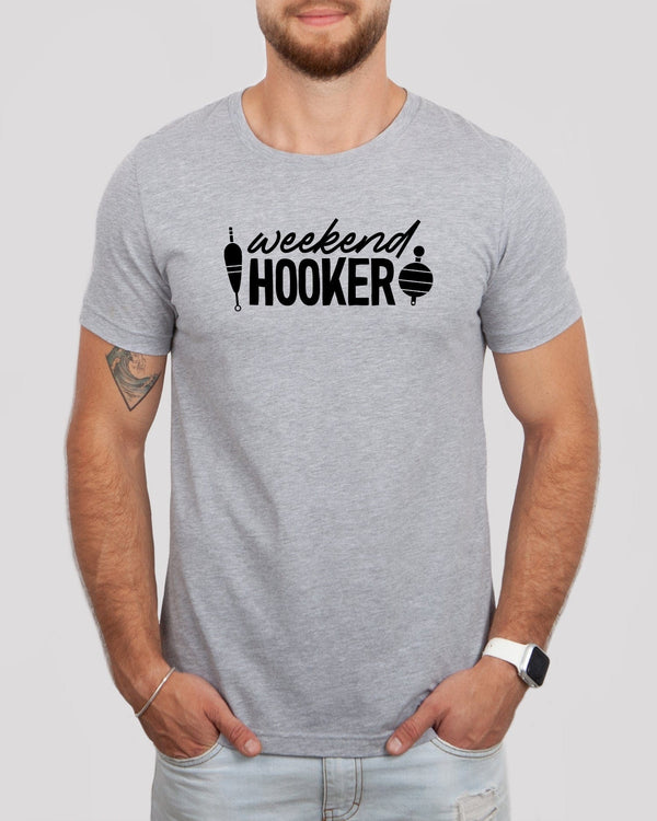 Weekend hooker med gray t-shirt